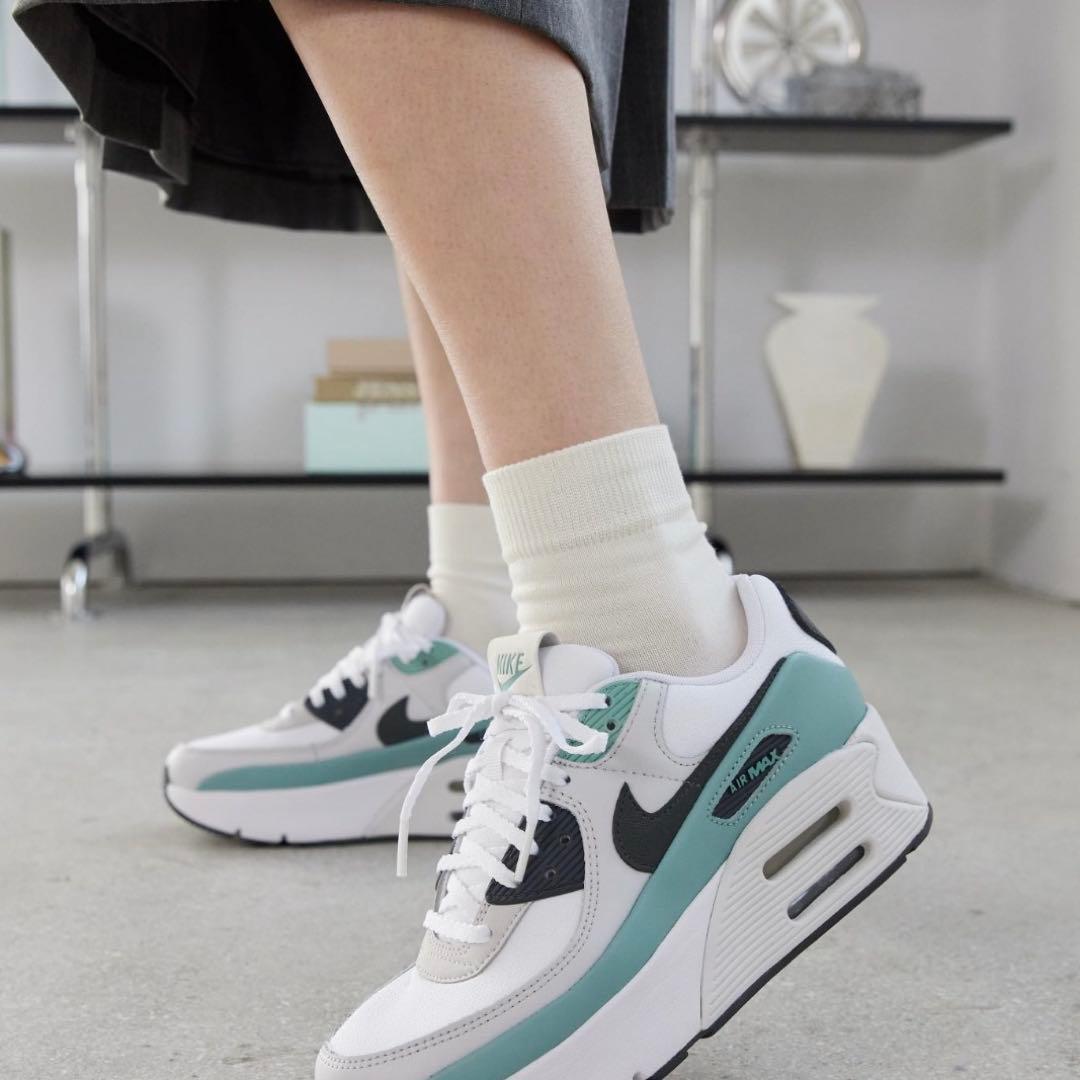 新品未使用　NIKE Air Max 90