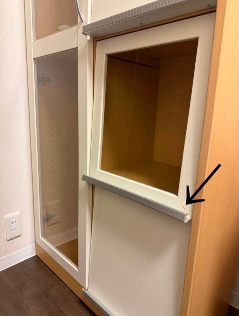 【hige】　大塚家具　本棚扉付き　高さ180センチ