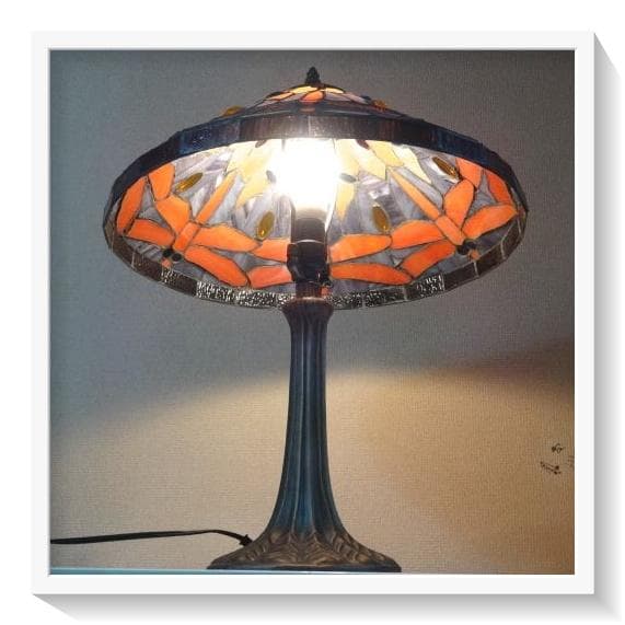 ドラゴンフライ「トンボ」のステンドグラス　アンティーク調ランプ