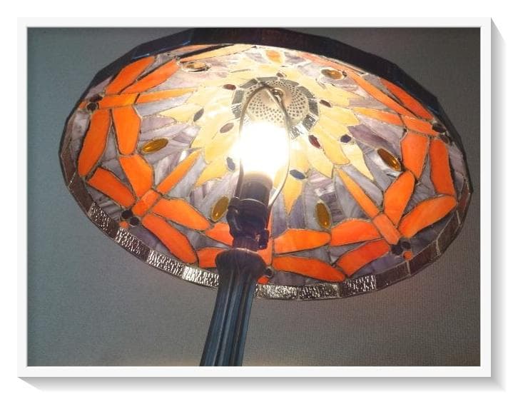 ドラゴンフライ「トンボ」のステンドグラス　アンティーク調ランプ
