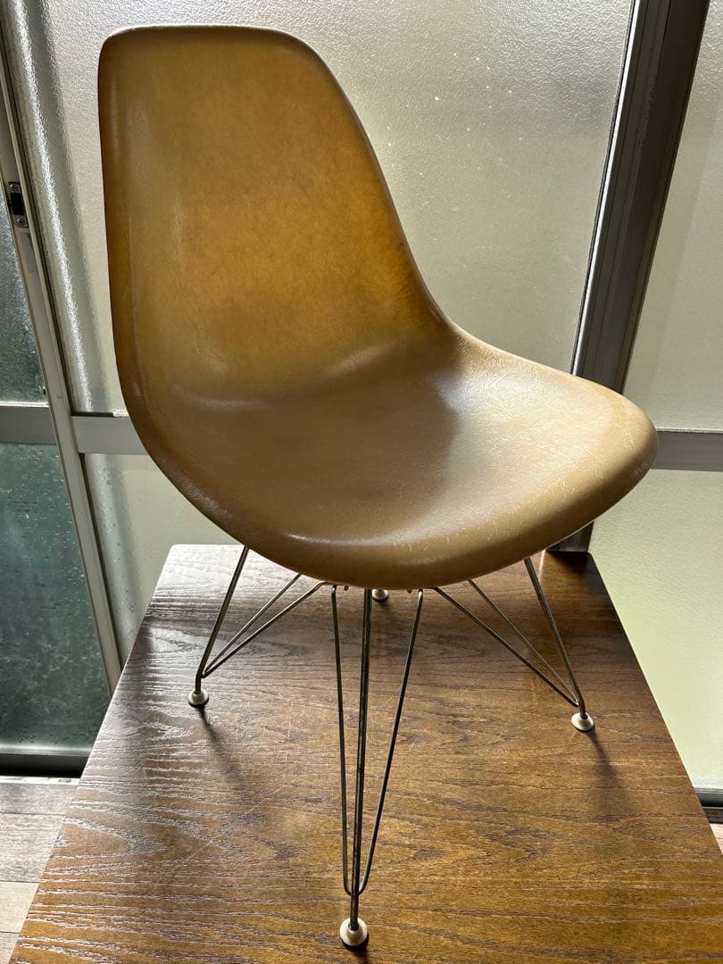 イームズ　サイドシェルチェア 初期型 エッフェルベース　ハーマンミラー