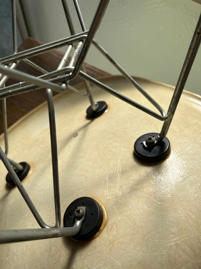 イームズ　サイドシェルチェア 初期型 エッフェルベース　ハーマンミラー