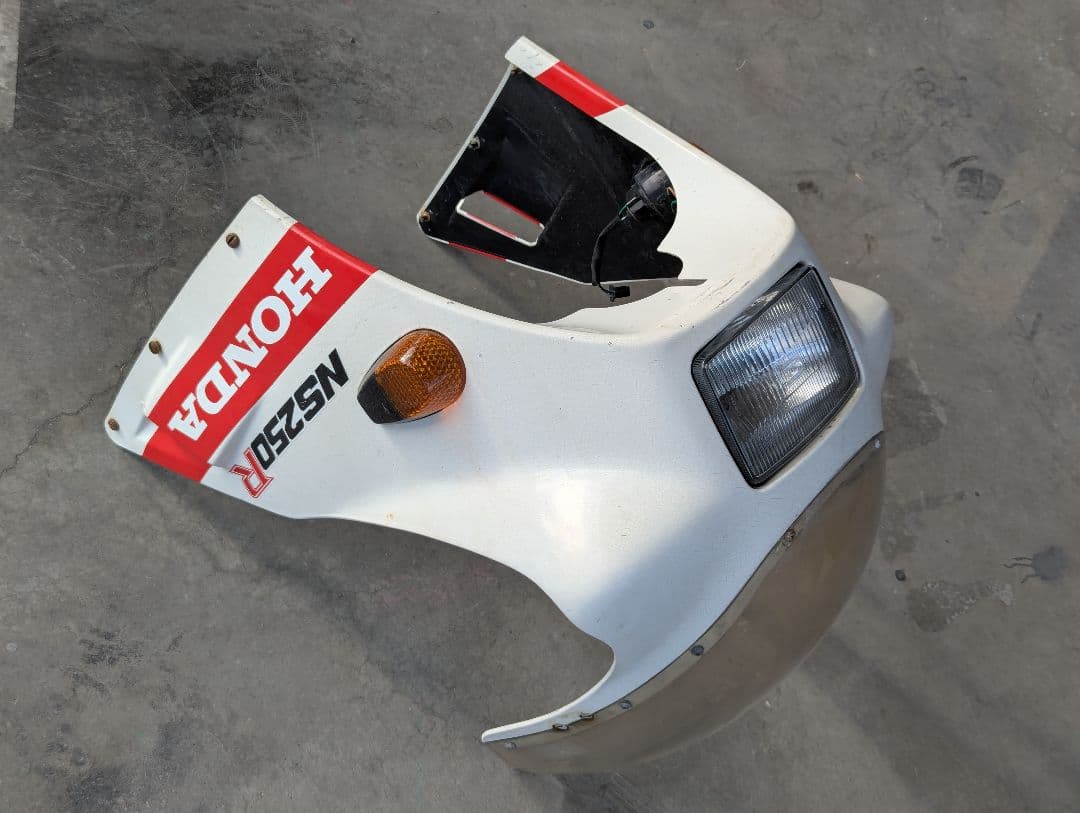 MC11 NS250R アッパーカウル 　ステー付き