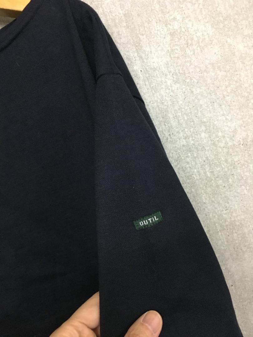 ウティ 2025 美品 オーバーサイズ ボートネック バスク シャツ