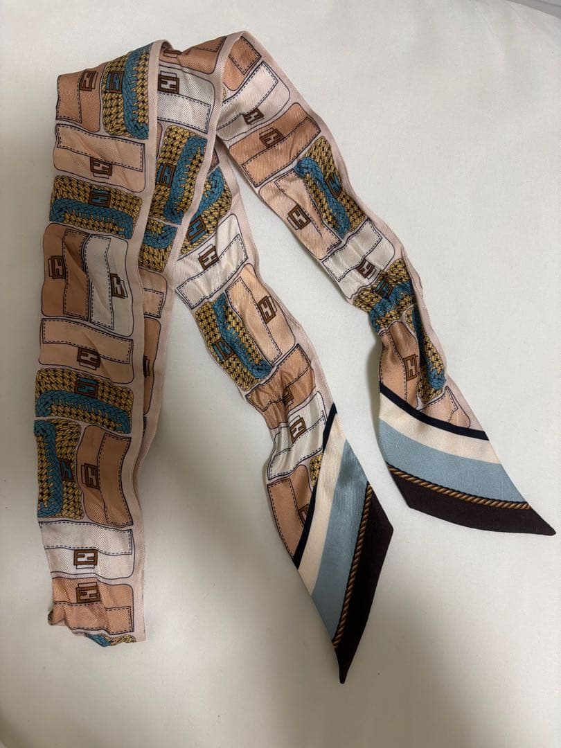 FENDI ラッピー ツイリー　スカーフ