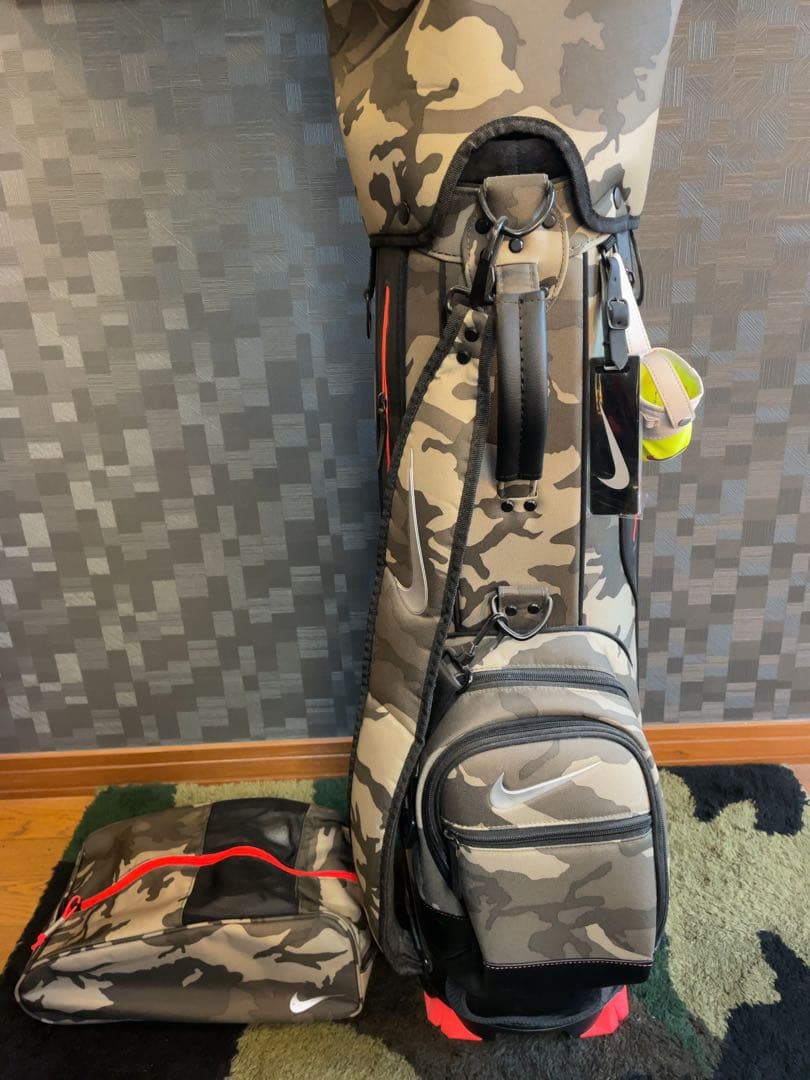 ナイキゴルフバッグ　 アイアン、ドライバー、カバーセット（バラバラ）