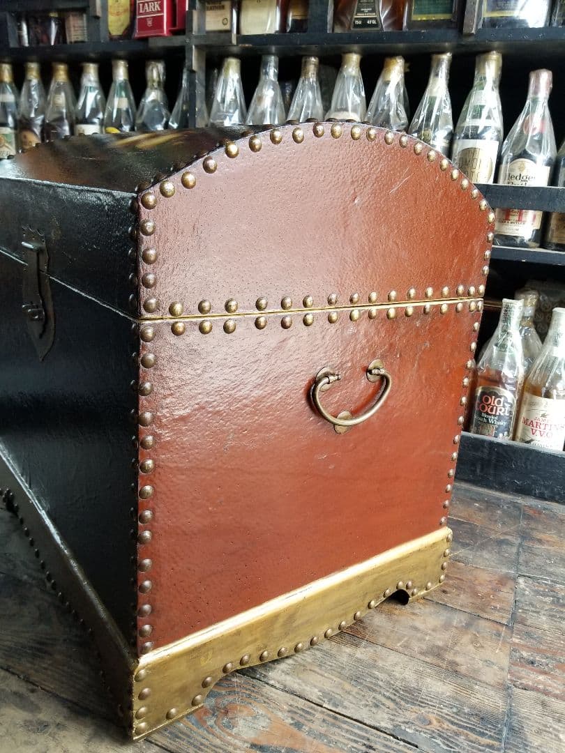 ゴシック　ウッド　トレジャー　チェスト　ピッグスキン　豚革　油絵　真鍮　宝箱