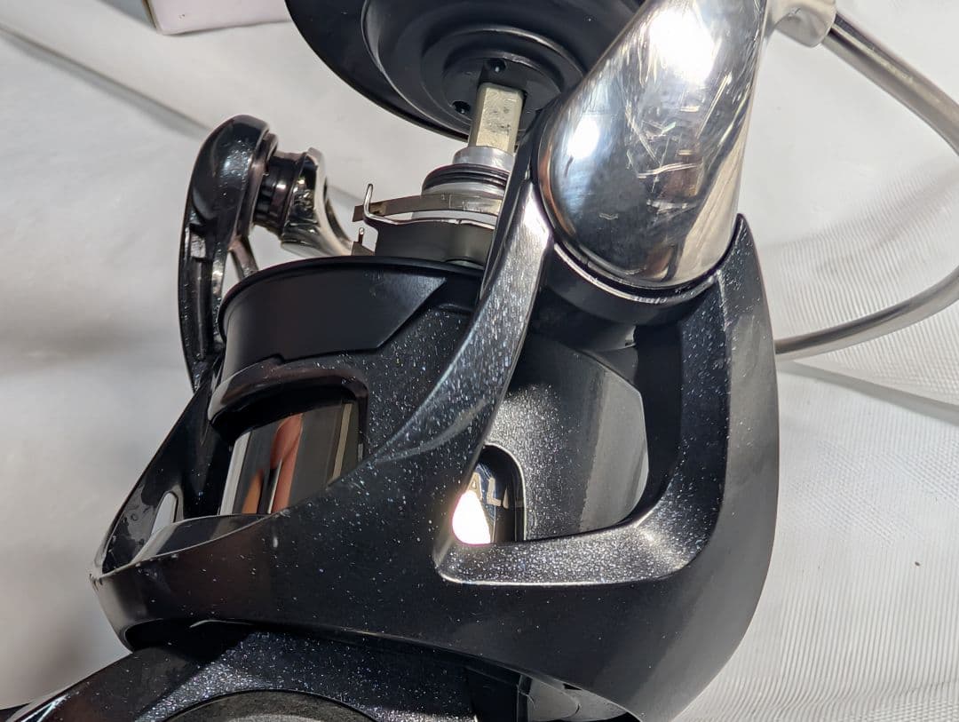 ダイワ　管979GP 24ルビアス PC LT2500-H　本体のみ　ボディ