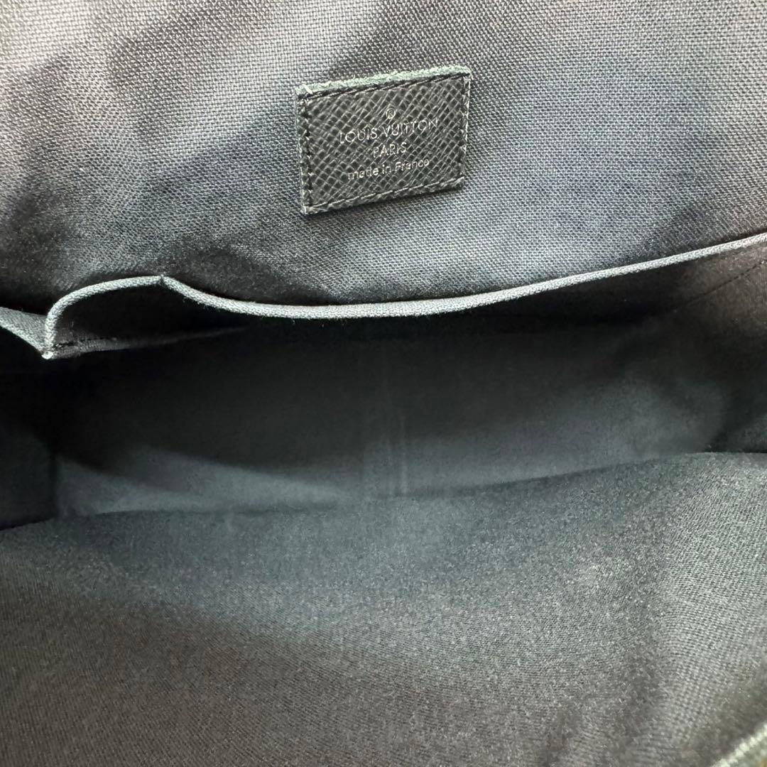 ルイヴィトン　 メッセンジャーバッグ 　タイガ 　アンドレイ アルドワーズ