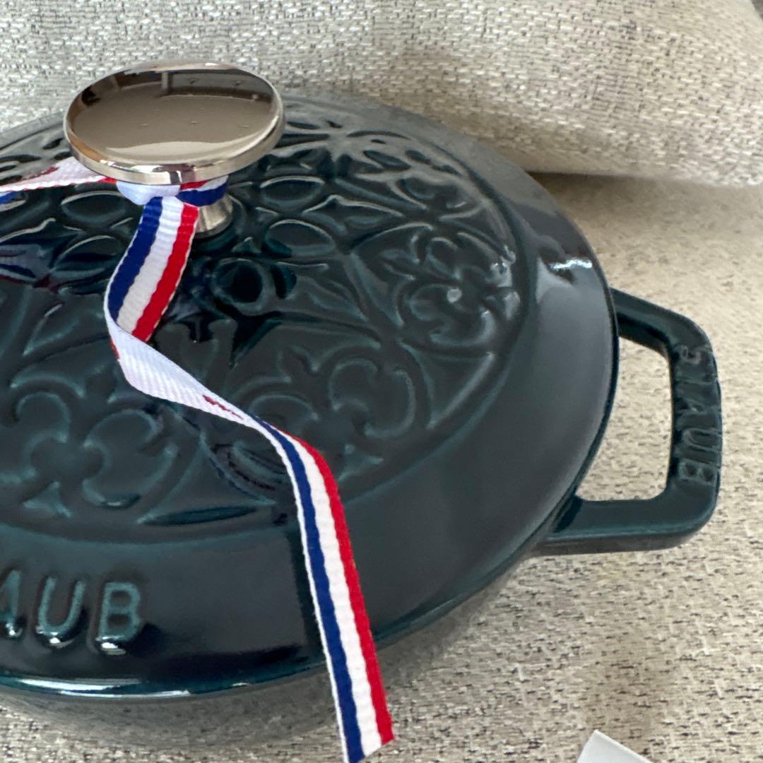 STAUB ラ•メール　リリー　ワナベS16cm