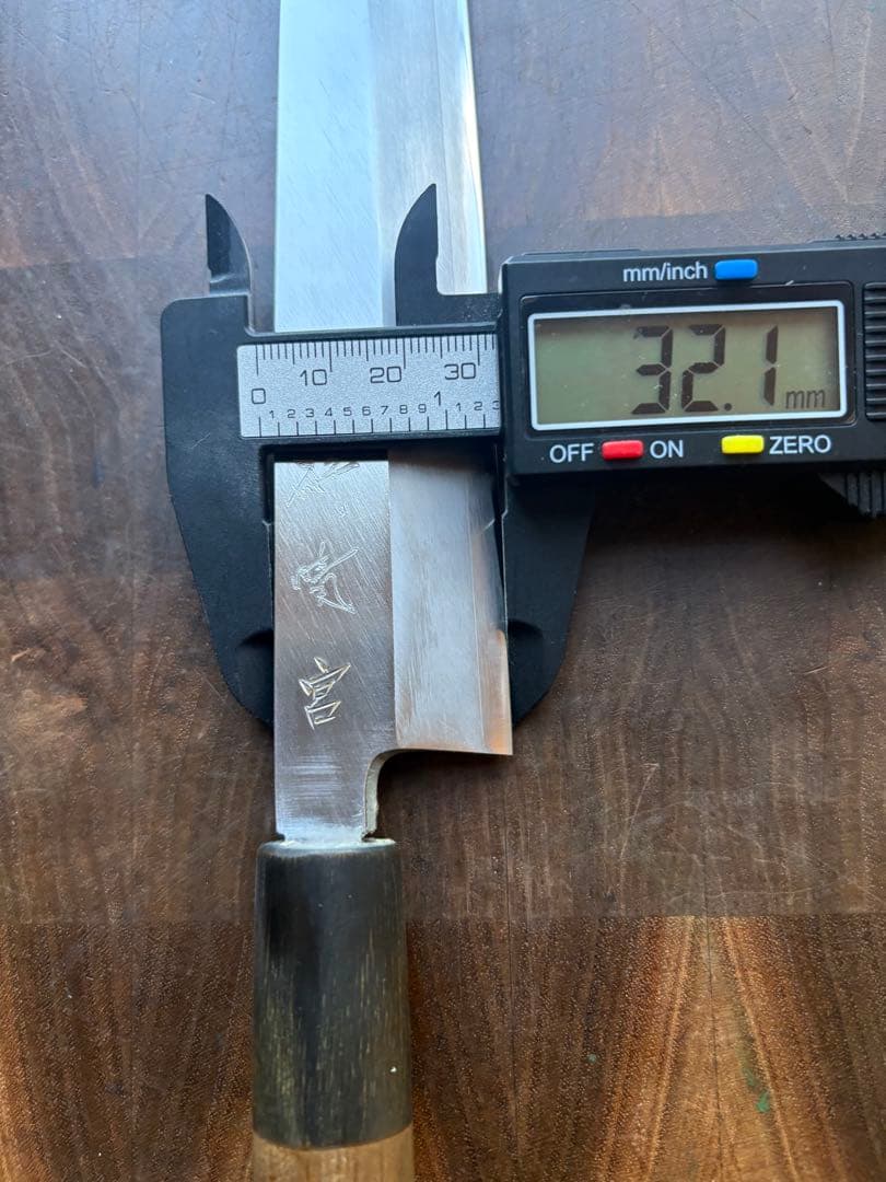 合羽橋　かまた刃研社　銀三　柳刃　240mm 包丁　和包丁　水牛朴　ステンレス