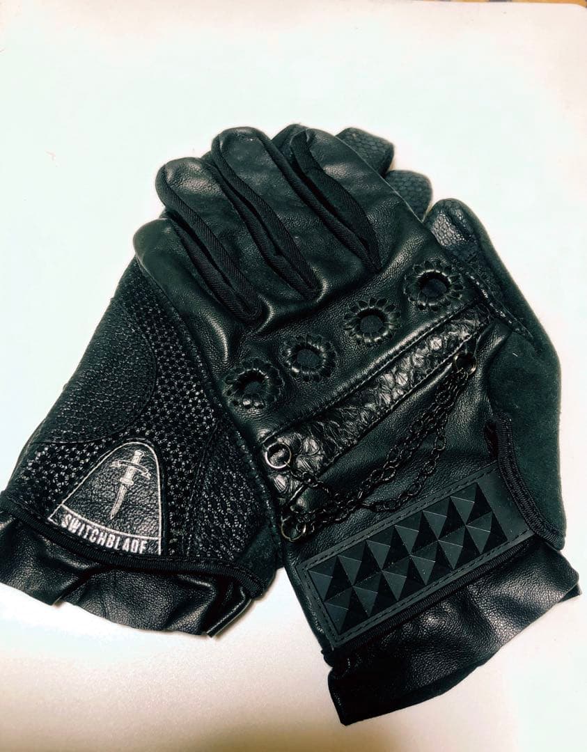 hyde着 SWICHBLADEチェーンレザーグローブ完売品