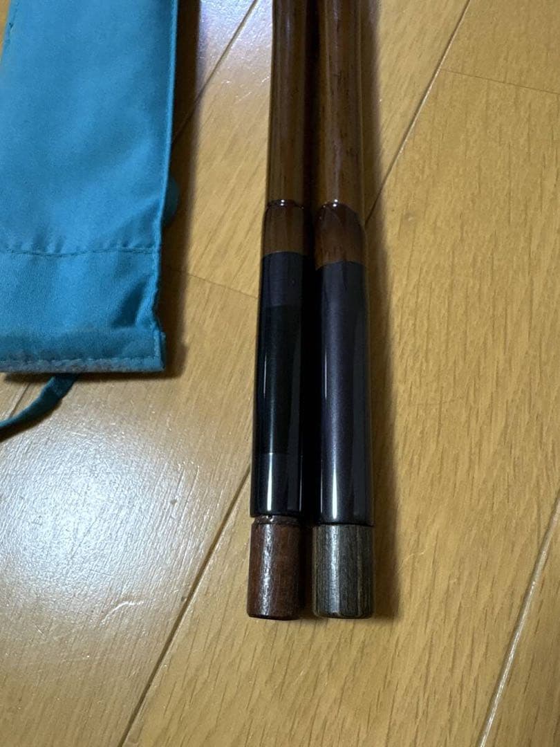 竿掛け二本物　カーボン製 収納ケース付き