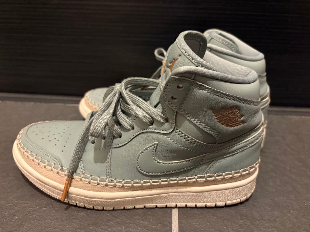 エアジョーダン1 レトロハイ　スニーカー　ミカグリーン　ウィメンズ