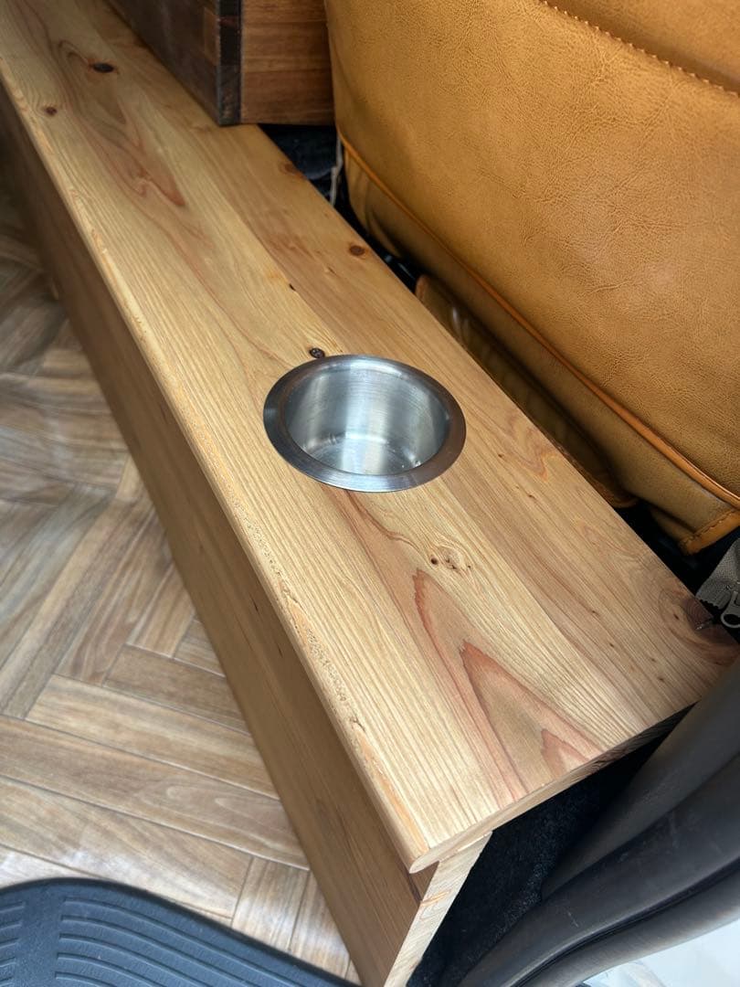 #103 ハイエース 200系 セカンドテーブル