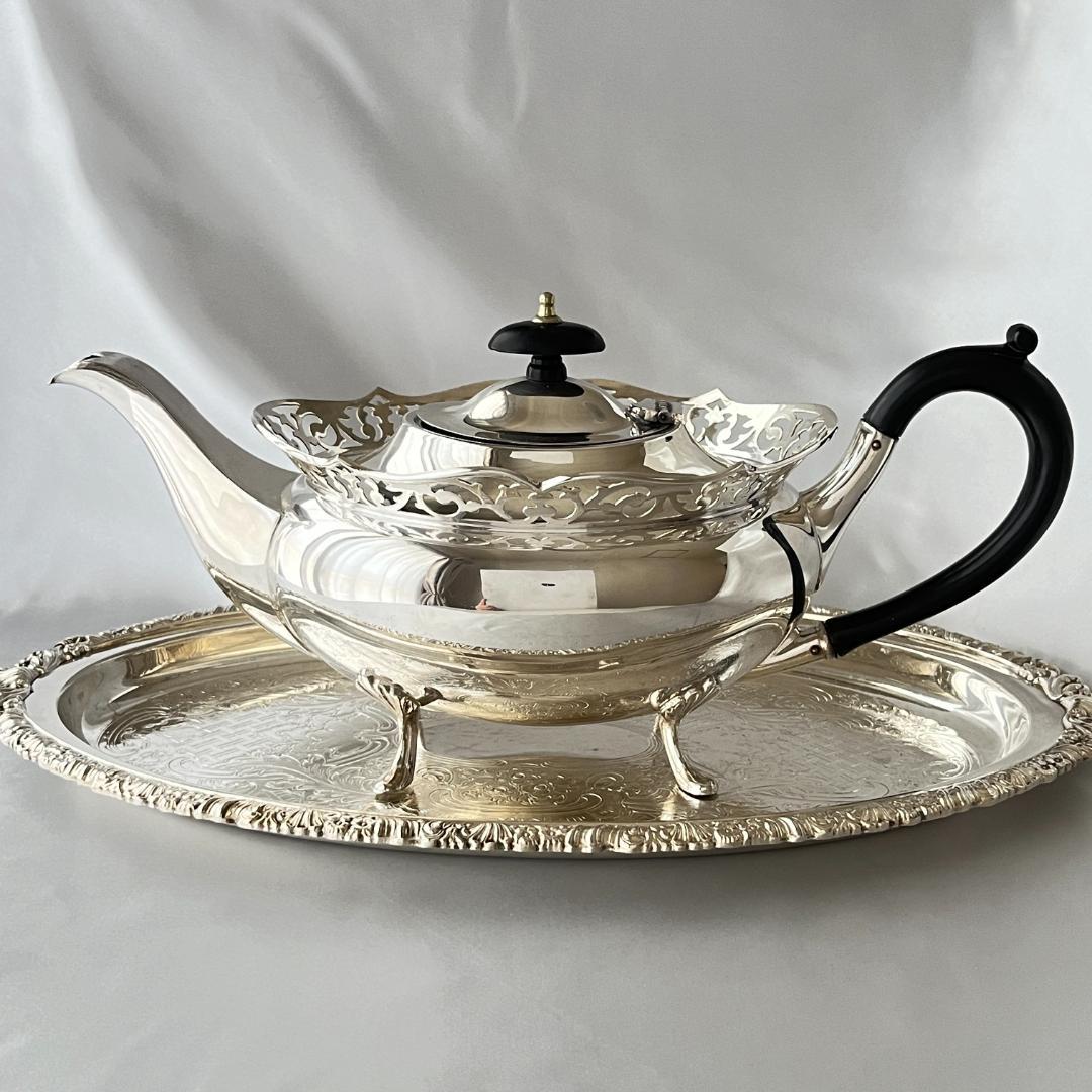 【Grainger & Campbell】 透かしのティーポット