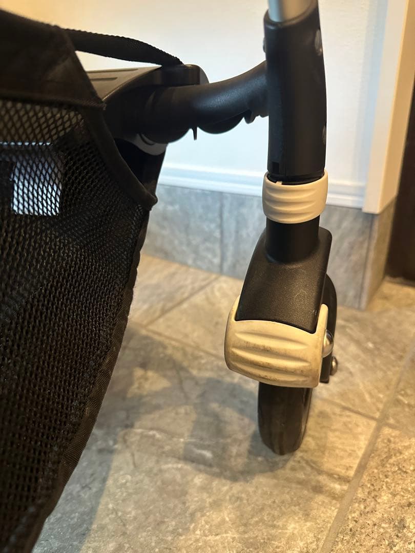 【美品】BugabooBee5 バガブービー5 ベビーカー ホワイト×ブラック