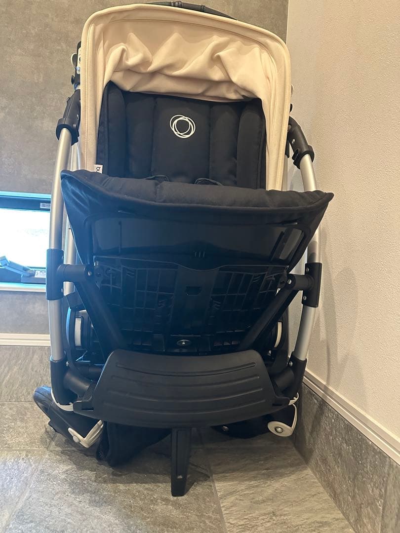 【美品】BugabooBee5 バガブービー5 ベビーカー ホワイト×ブラック