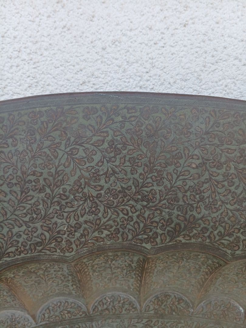 アンティーク大きな金属製プレート　直径約120cm