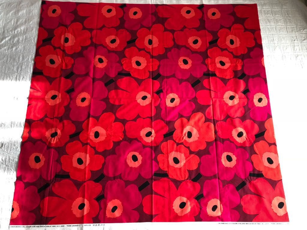 marimekko  PIENI UNIKKO 生地　マリメッコ  ウニッコ