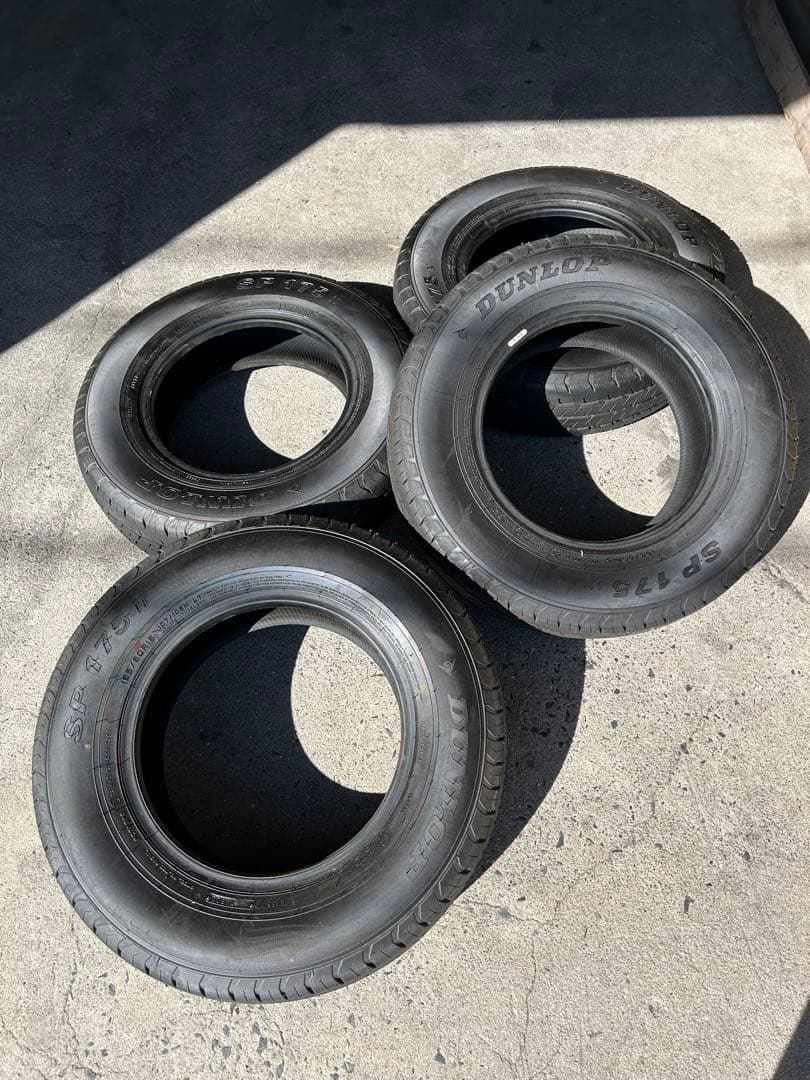 ハイエース　ノーマルタイヤ