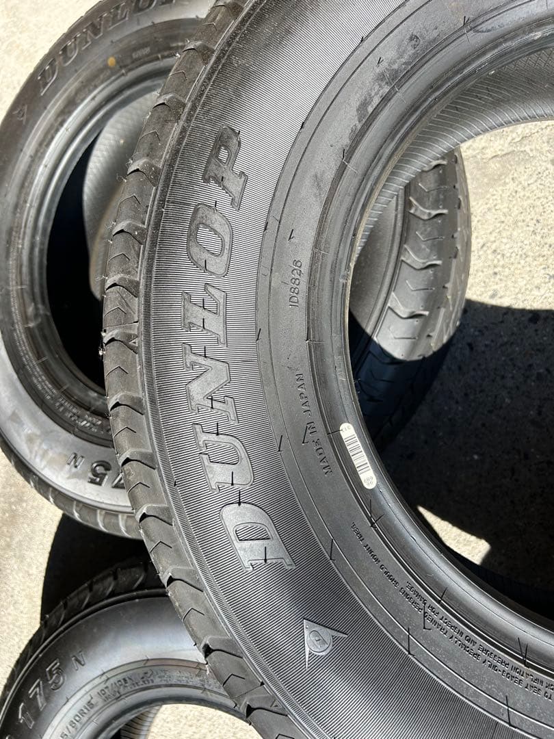 ハイエース　ノーマルタイヤ