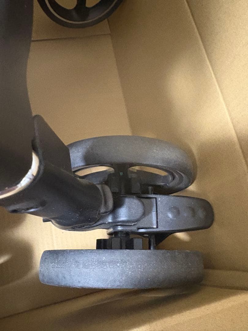 Aprica ラクーナクッションフリープラス赤ちゃん本舗限定モデル