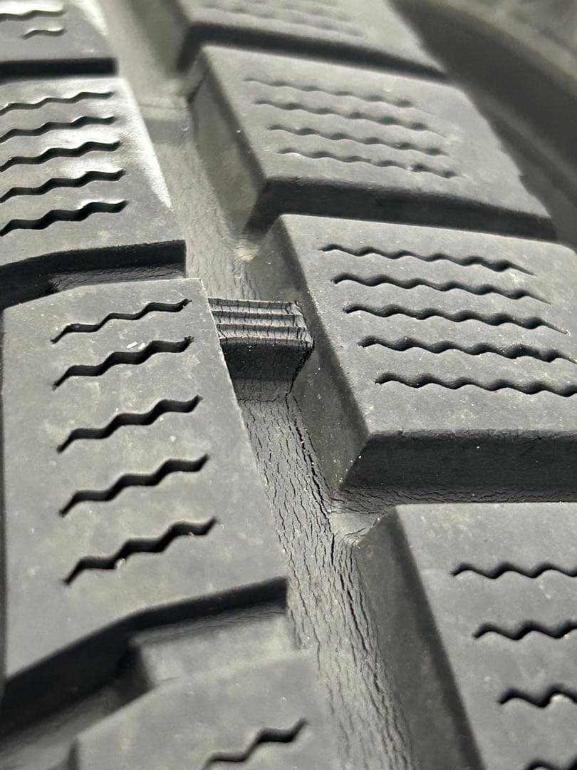 グッドイヤー　アイスナビ　SUV 265/60R18 4本