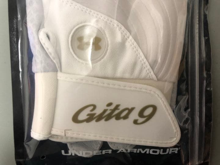 柳田悠岐　支給品　アンダーアーマー バッティンググローブ