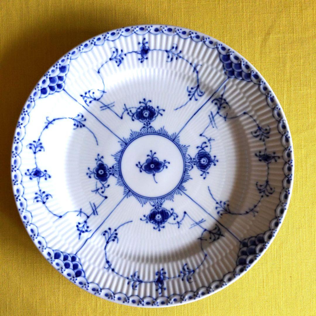 ロイヤルコペンハーゲン ハーフレース・ディナー皿27.6cm