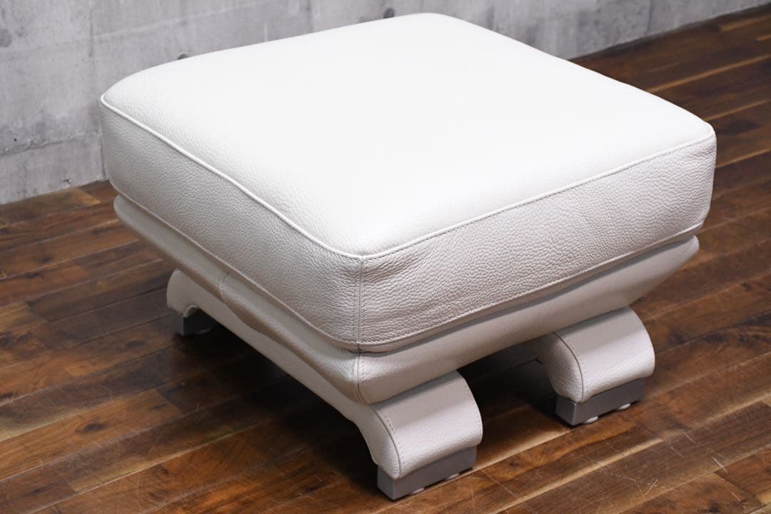 EAC71 展示品 IDC大塚家具 L/S LUXE-01 オットマン ホワイト