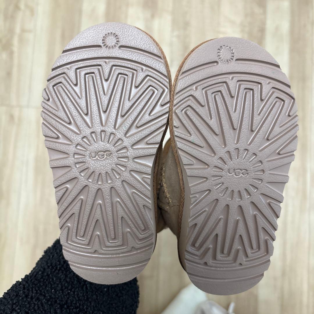 新品 未使用 UGG ブラウン ショートブーツ