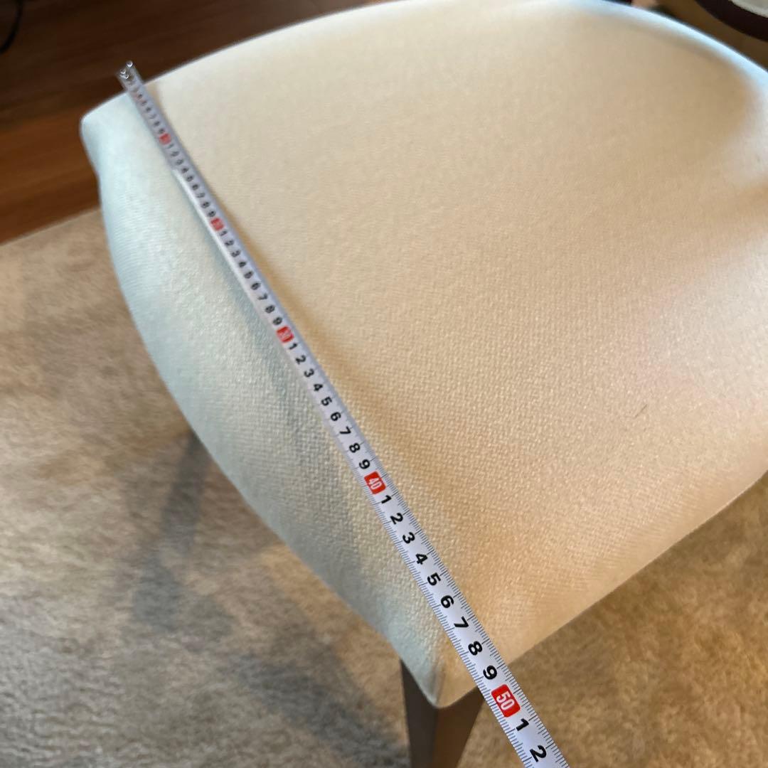 【新古品】AD CORE DEVISE クリーム色 布張り コンフォートチェア