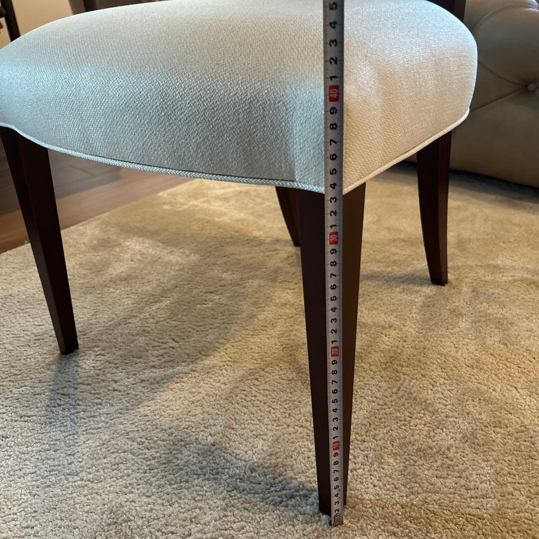 【新古品】AD CORE DEVISE クリーム色 布張り コンフォートチェア