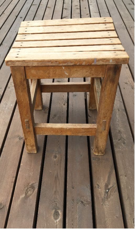 木製の椅子　　アンティーク