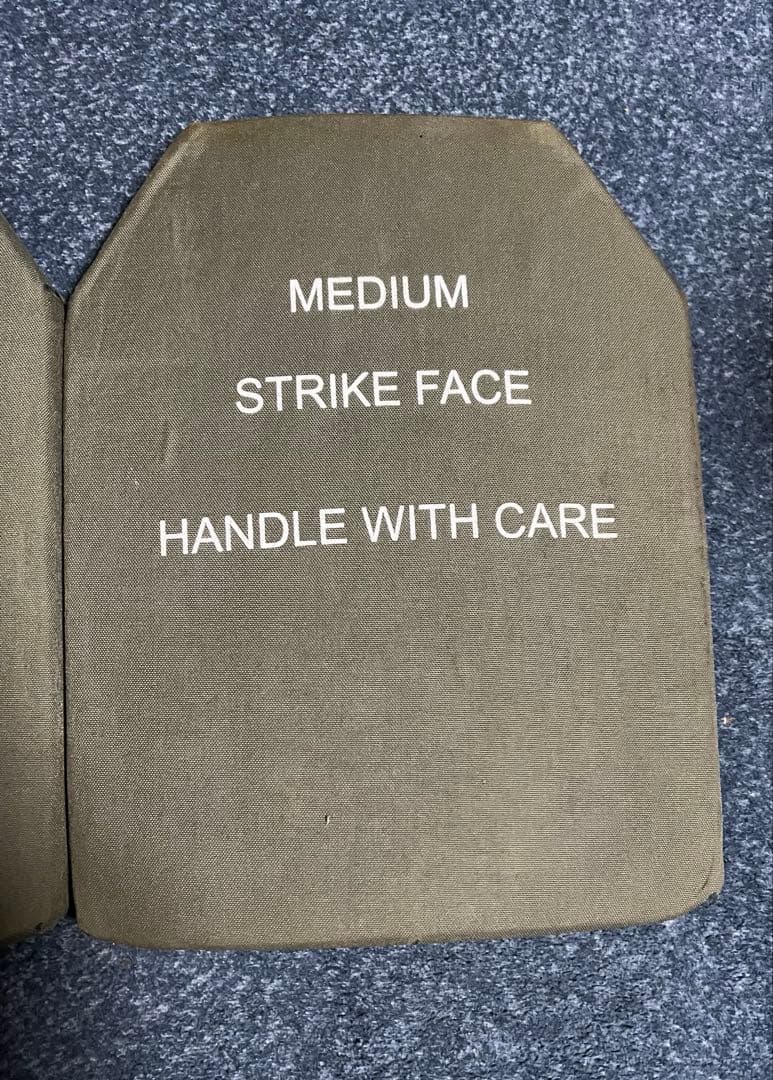 劇レア 米軍実物 USED品　キャリアプレート Mサイズ 2枚組