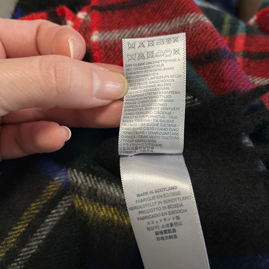 ジョンストンズ　マフラー