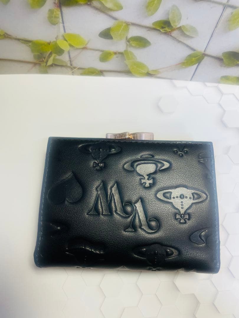 Vivienne Westwood 三つ折り財布　黒　ブラック