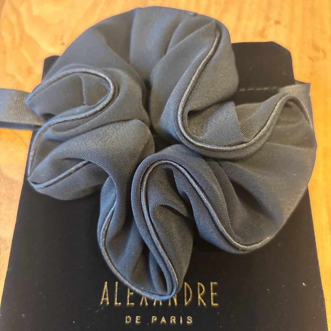 ALEXANDRE DE PARIS ブラック ヘアシュシュ
