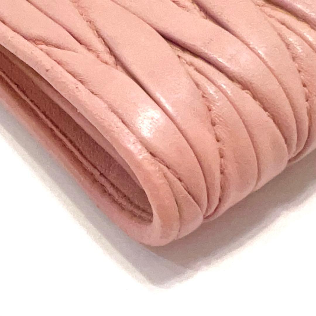 ミュウミュウ マテラッセ オールレザー 折り財布 ゴールド金具 ロゴ ピンク