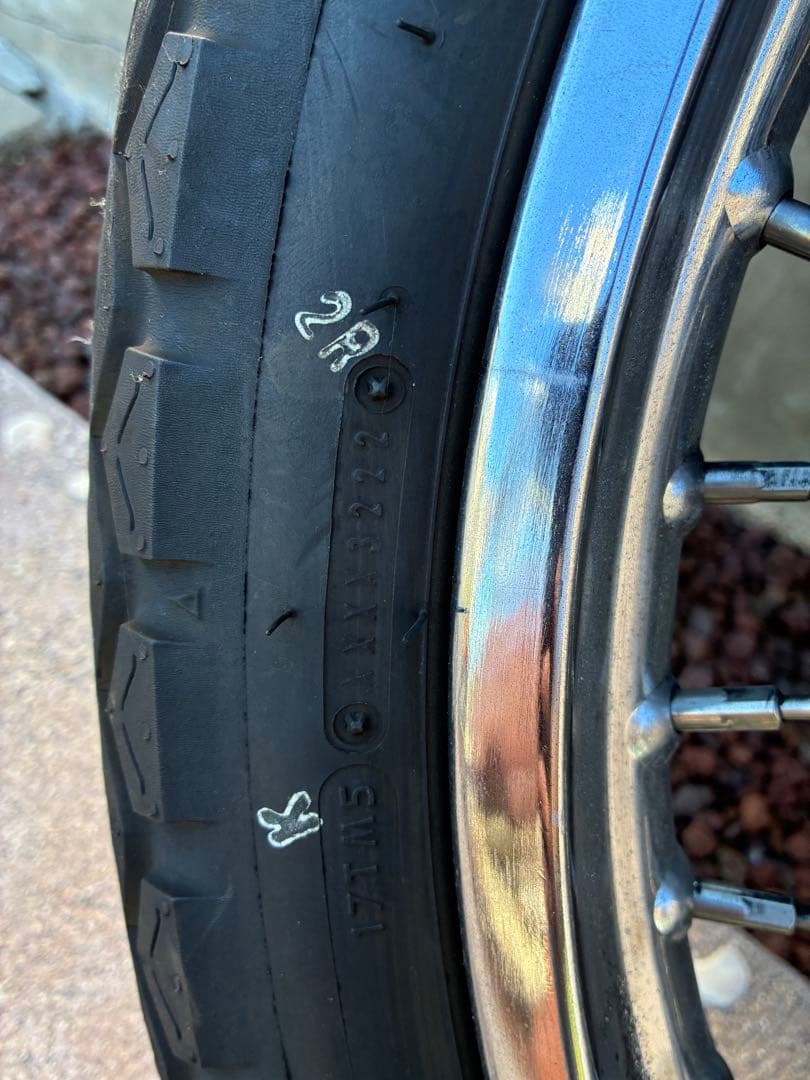 カワサキ　kz650 ザッパー　前後スポークタイヤ