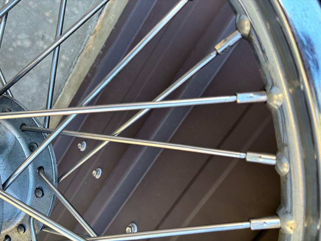 カワサキ　kz650 ザッパー　前後スポークタイヤ