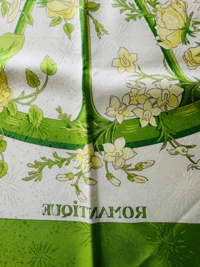 エルメス　カレ　90 ROMANTIQUE 花柄スカーフ