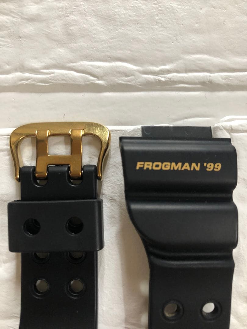 G-SHOCK FROGMAN '99 黒金蛙8200BU-9AT おまけ付き