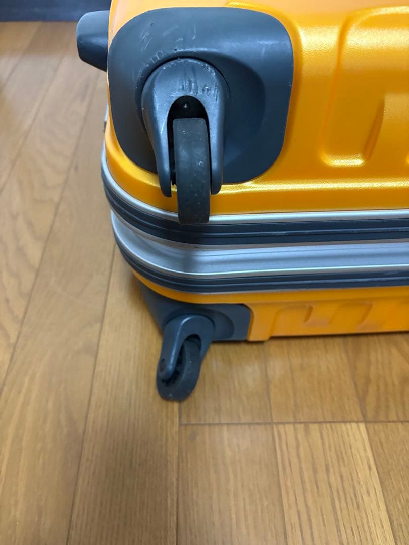 美品 大容量 プロテカ エキノックスライトα 95L スーツケース 鍵付き