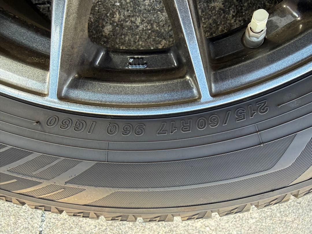 レクサスUXスタッドレスタイヤホイール4本セット