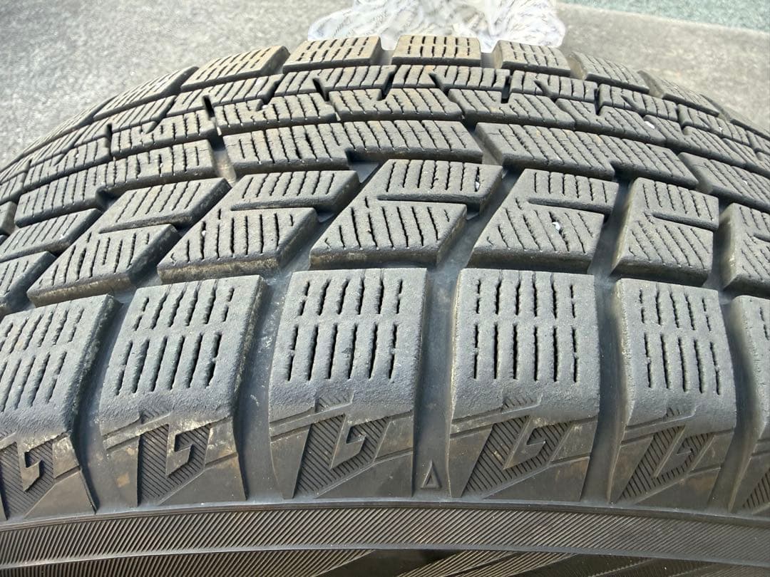 レクサスUXスタッドレスタイヤホイール4本セット