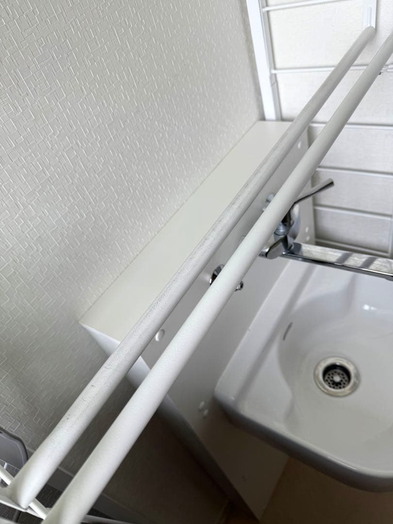 期間限定で値引き中！ニトリ　突っ張り壁面収納　Nポルダセット幅80㎝奥行約26㎝