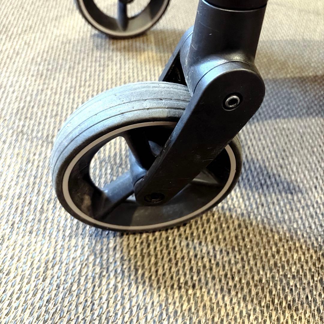 ♡良品♡NUNA IXXA イクサ　リベテッドローズ　おまけ付き♡