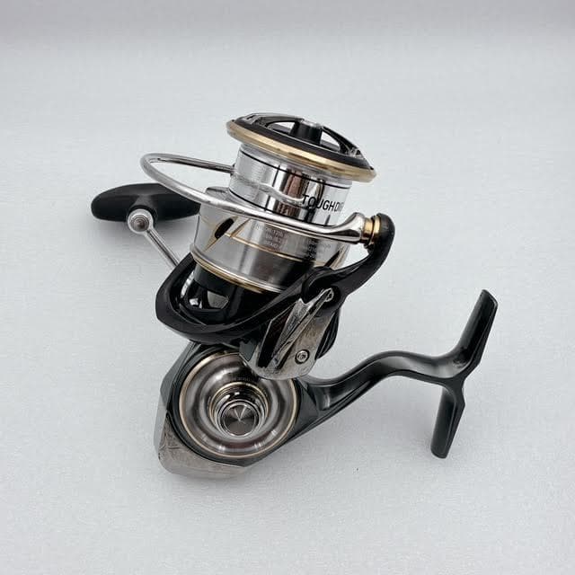 概ね美品✨DAIWA ルビアス LUVIAS LT4000-C スピニングリール